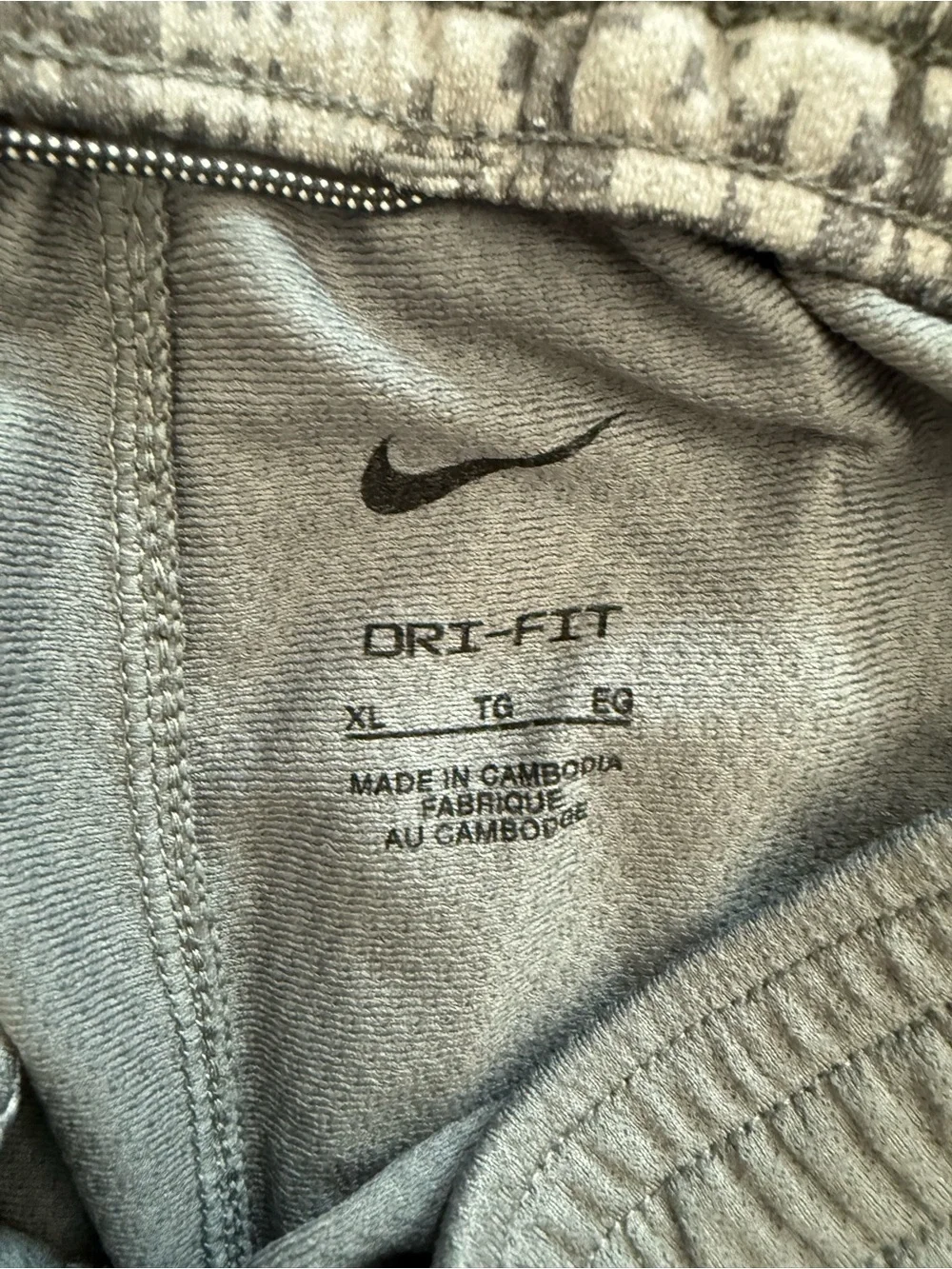 Nike boys Dri Fit basketball shorts size XL bundle of 7 pairs